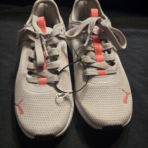PUMA Ladies' PC Runner Sneaker Softfoam Plus Inner Sole